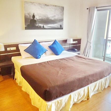 Sleep Tight Hotel Jomtien Beach Esterno foto