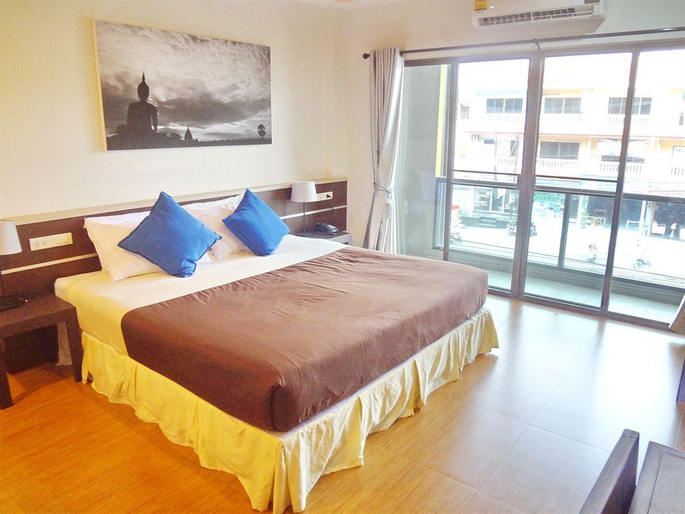 Sleep Tight Hotel Jomtien Beach Esterno foto