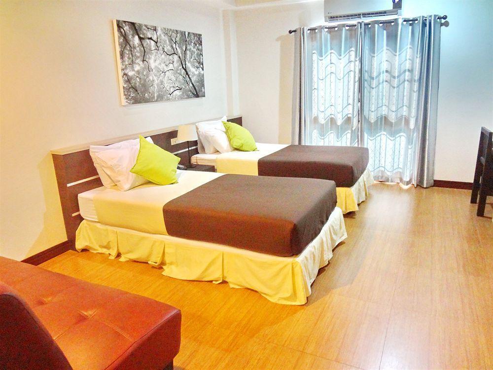 Sleep Tight Hotel Jomtien Beach Esterno foto