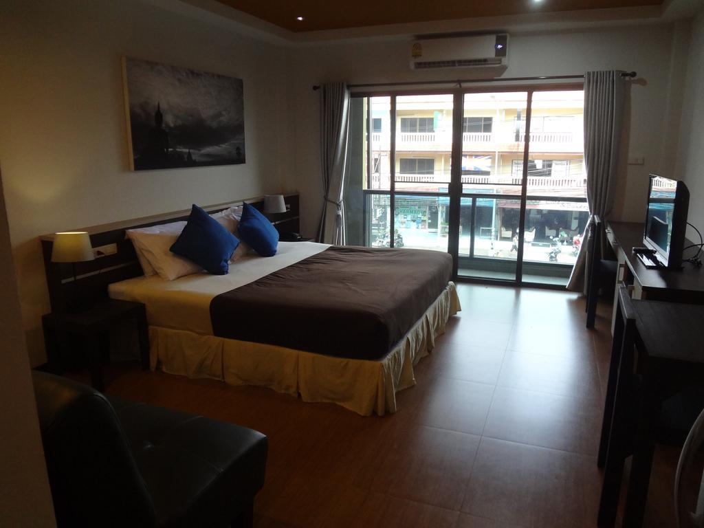 Sleep Tight Hotel Jomtien Beach Esterno foto