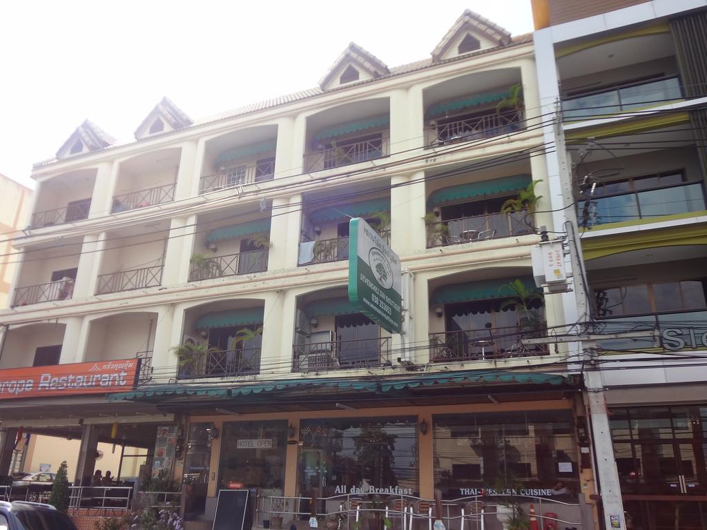Sleep Tight Hotel Jomtien Beach Esterno foto