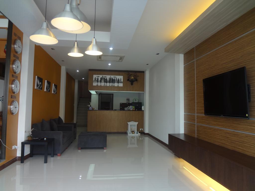 Sleep Tight Hotel Jomtien Beach Esterno foto