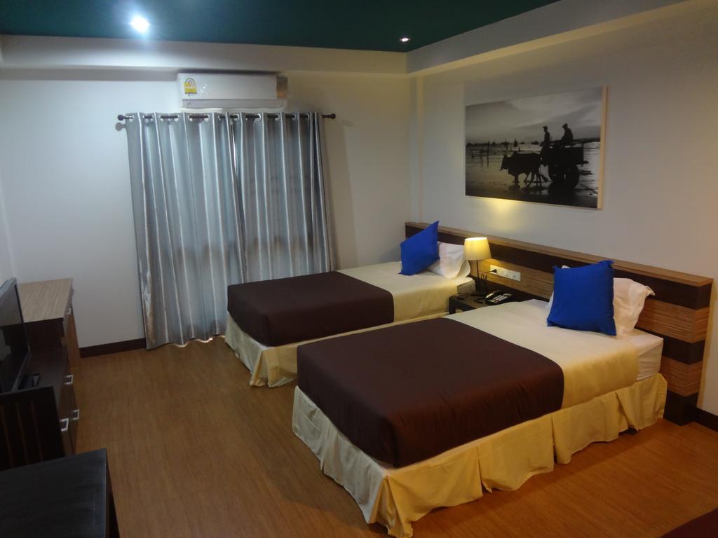 Sleep Tight Hotel Jomtien Beach Esterno foto