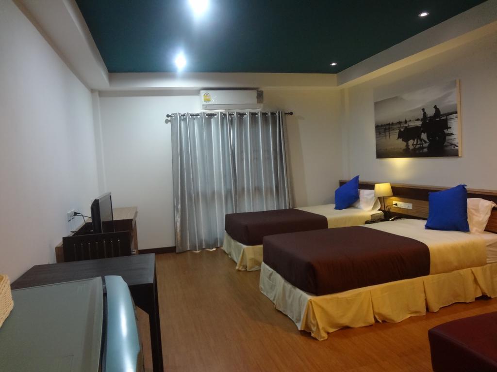 Sleep Tight Hotel Jomtien Beach Esterno foto