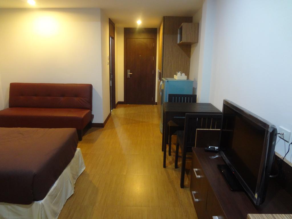 Sleep Tight Hotel Jomtien Beach Esterno foto