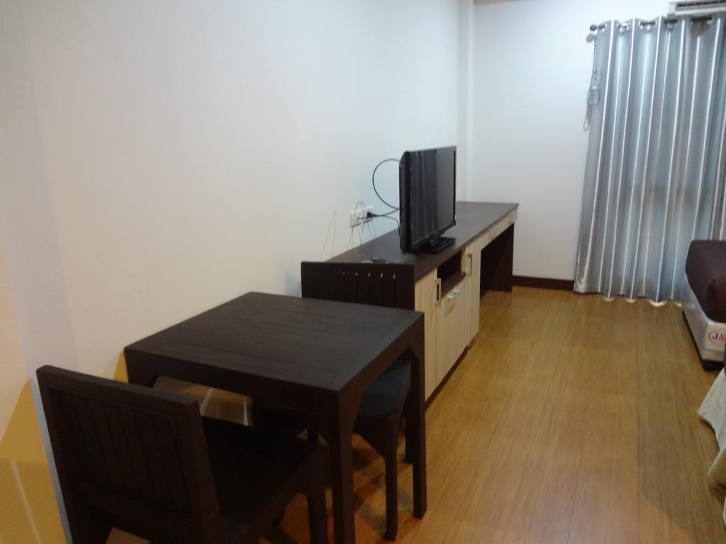 Sleep Tight Hotel Jomtien Beach Esterno foto
