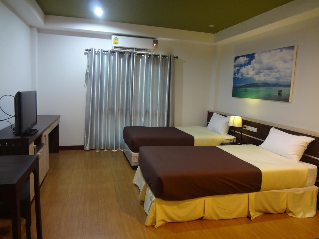 Sleep Tight Hotel Jomtien Beach Esterno foto