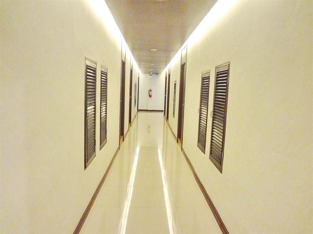 Sleep Tight Hotel Jomtien Beach Esterno foto