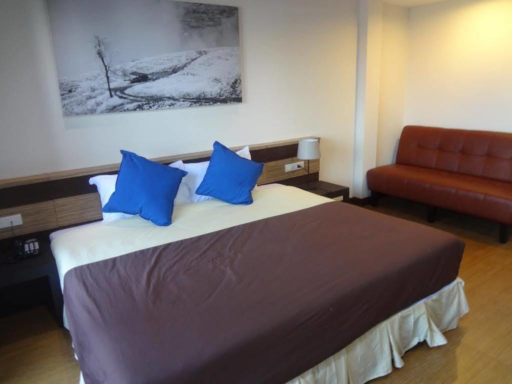 Sleep Tight Hotel Jomtien Beach Esterno foto